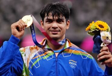 neeraj chopra gold medal image